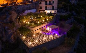 Apartments Paradise Garden Holiday House